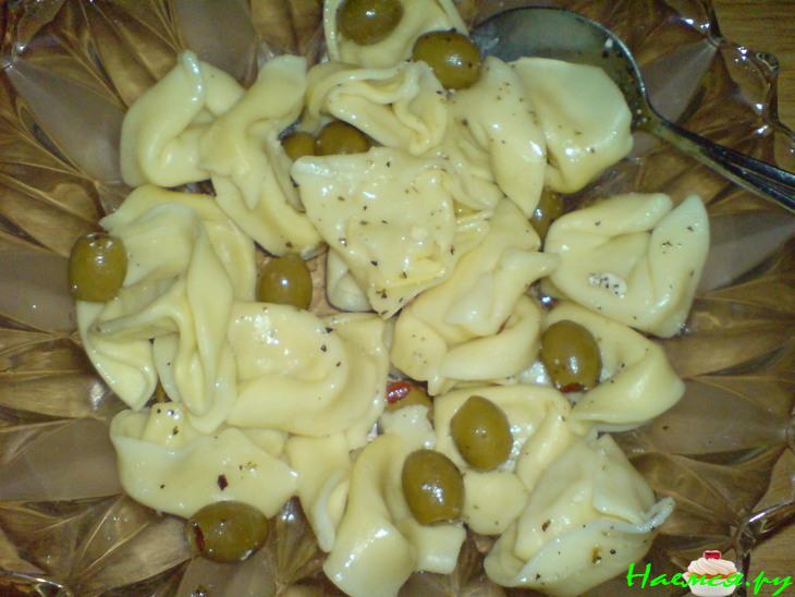 Салат из Равиоли с песто