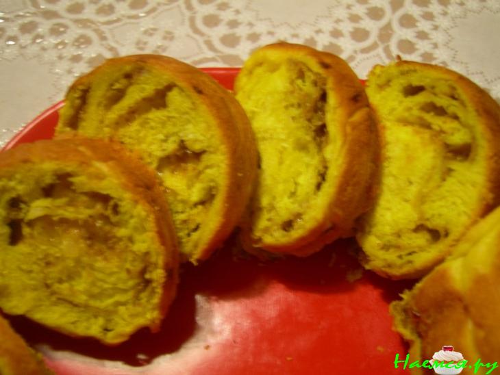 Дрожжевой пирог с печеночной начинкой Дрожжевой пирог с печеночной начинкой