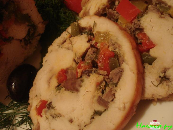 Рулет из филе индюшки с ароматной начинкой