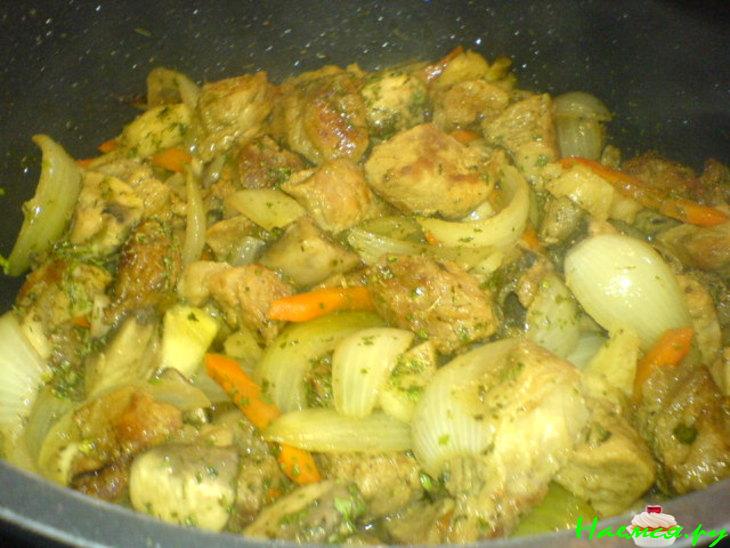 Мясо с ананасом и табаско