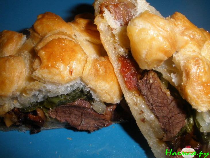 Мясо по-веллингтонски Мясо по-веллингтонски