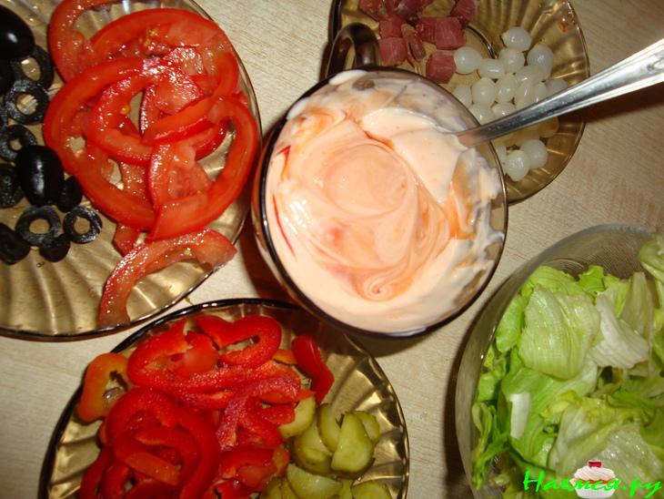 Любимый овощной салат с копченой свининой Любимый овощной салат с копченой свининой