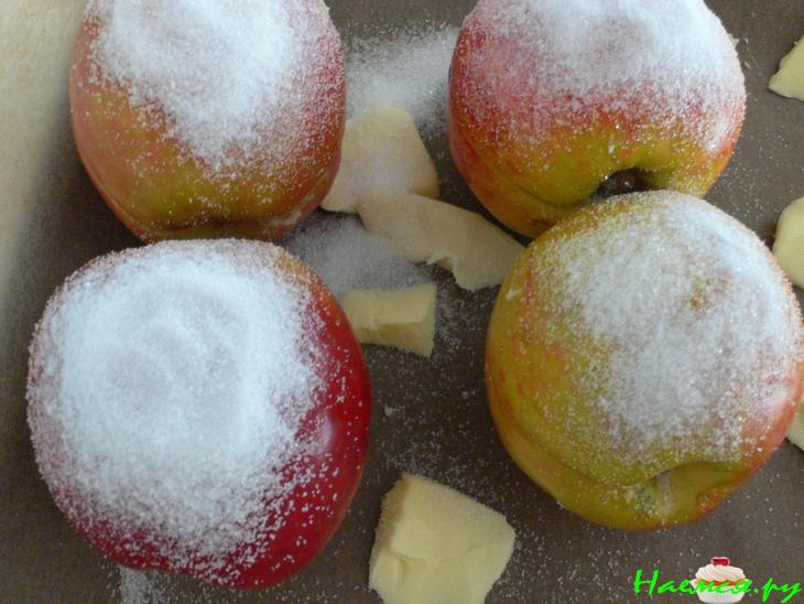 Запеченные яблоки с начинкой Запеченные яблоки с начинкой