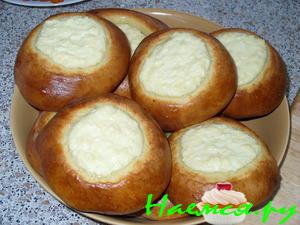 Ватрушки дрожжевые с творогом