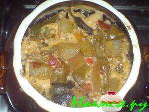 Мясо-овощное ассорти в горшочке