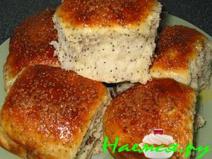 Булочки с маком и изюмом