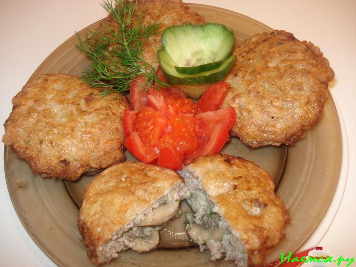 Биточки рубленые "Буковинские" фаршированные Биточки рубленые "Буковинские" фаршированные