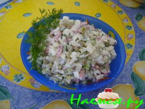 Салат "Нежность" с копчёной колбаской