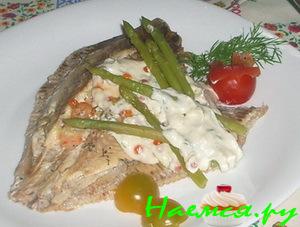 Камбала, фаршированная креветками и сыром