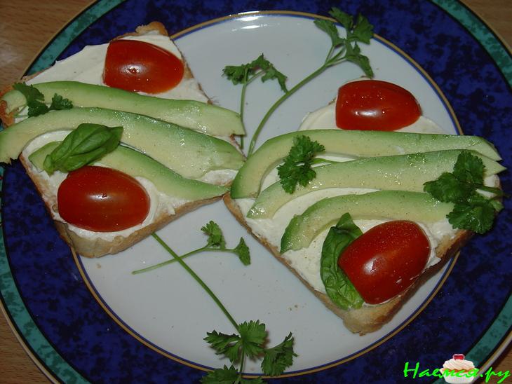 Быстрый, закусочный тост Быстрый, закусочный тост