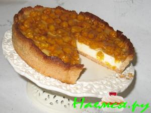 Песочный тортик с ягодами и сливочно-заварным кремом