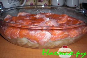 Форель запеченная с картофелем