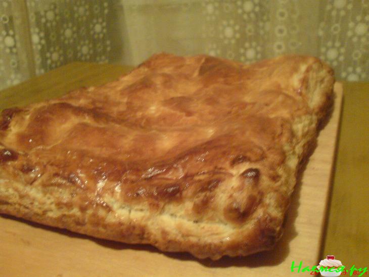 Слоёная кулебяка с рыбой