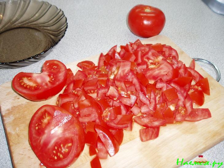 Картофель запеченный с помидорами и имбирем