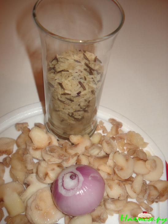 Пилафи с диким рисом и шампиньонами 