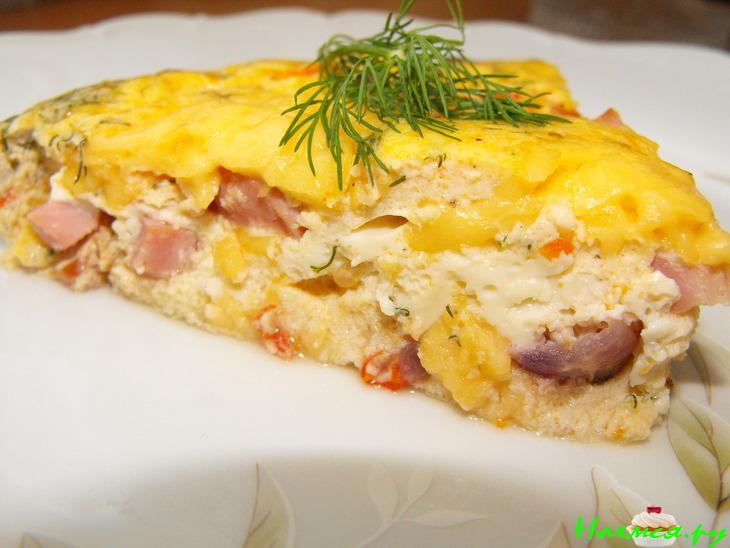 Сырная запеканка с помидорами и ветчиной