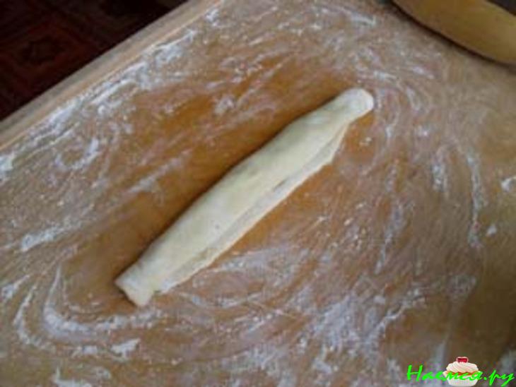 Пирог с маком и изюмом