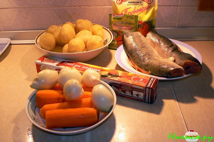 Горбуша на овощной подушке (в кулинарном рукаве)
