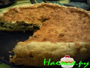 Пирог из слоеного теста с баклажанами