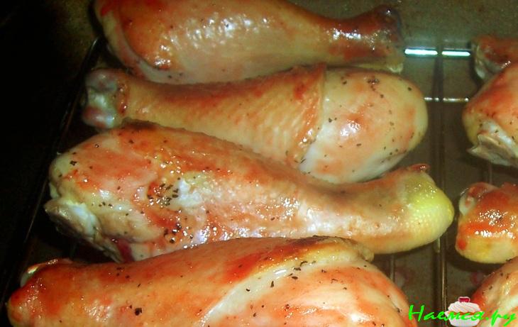 Куриные голени в клубничном барбекю