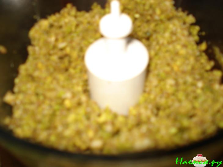 Пирог "Фило-ман" с начинкой из рикотты и фисташек