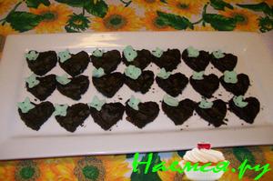 Брауни сердца с мятой