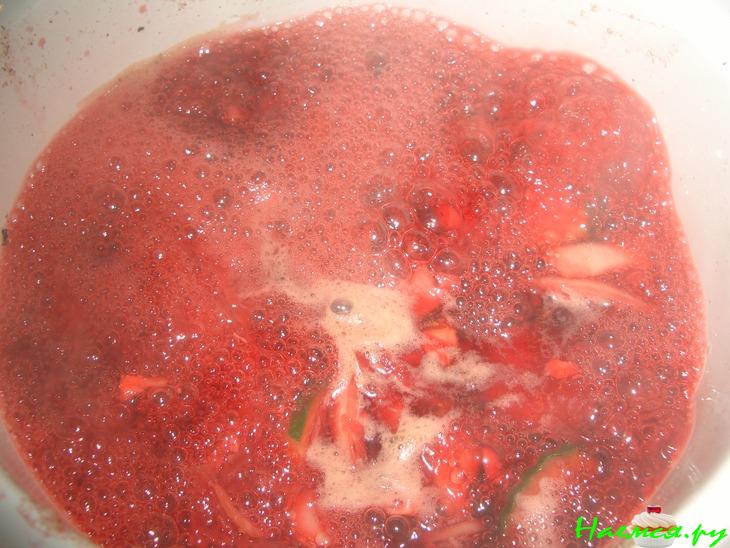 Рыбные котлеты с овощным соусом