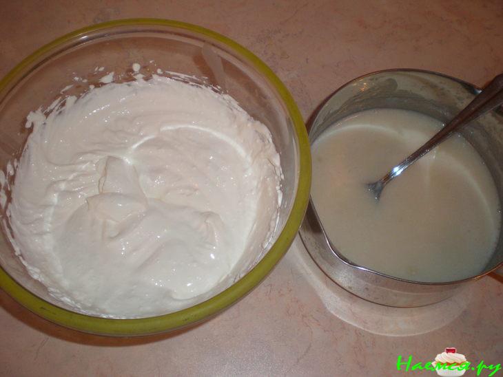 Творожный десерт с бананом