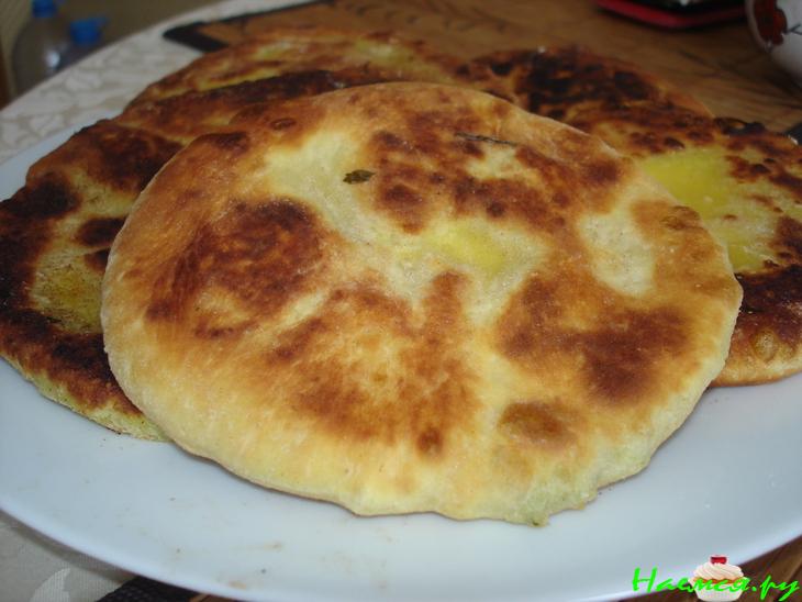Ала Паратха (лепешки с картофельной начинкой)