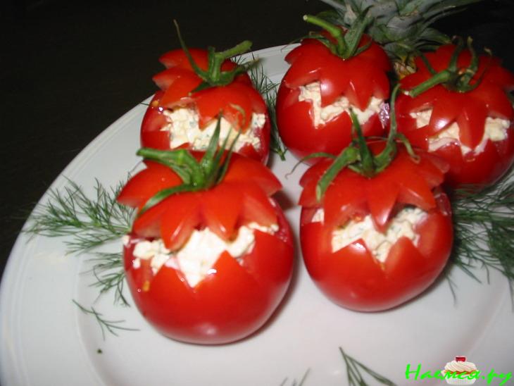 Фаршированные сыром помидоры