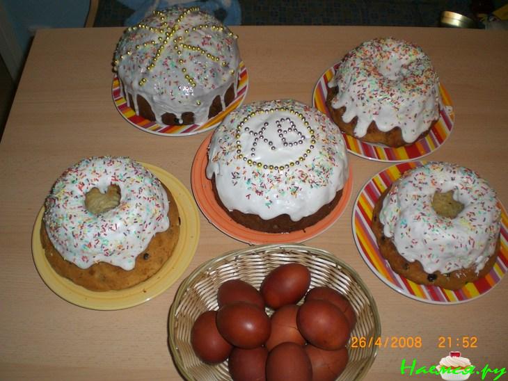 Кулич дрожжевой с мускатным орехом