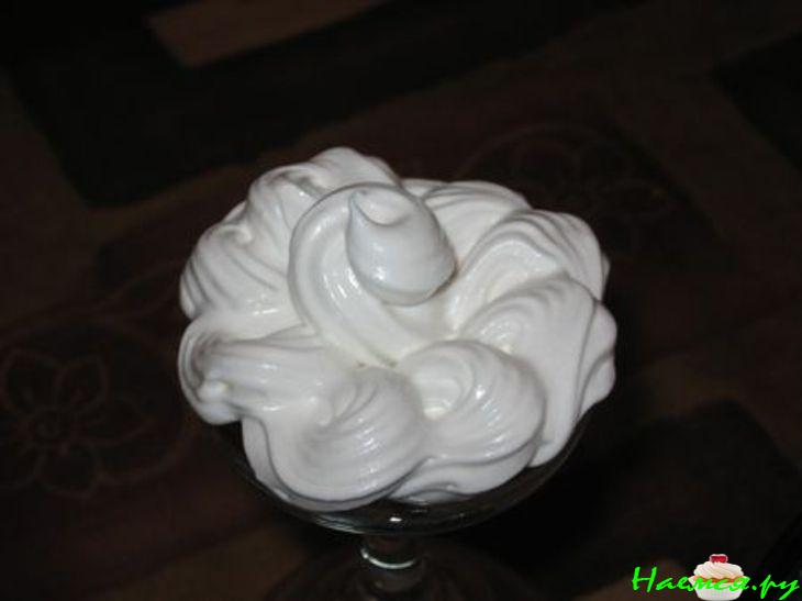 Трубочки с белково-заварным кремом