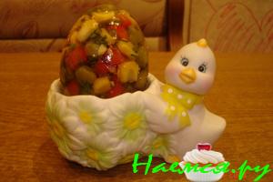 Яйцо "Фаберже" (овощное заливное)
