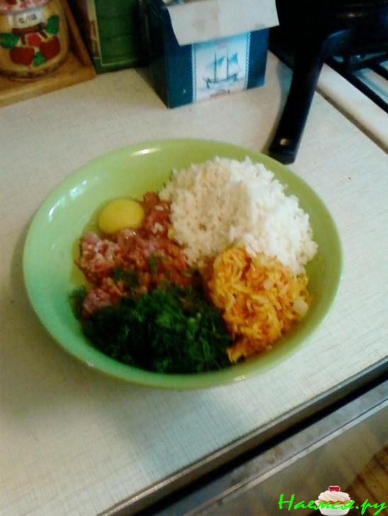 Перцы сладкие, фаршированные, в соусе &laquo;Бешамель&raquo;