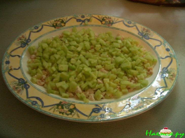 Салат с черноcливом и курицей