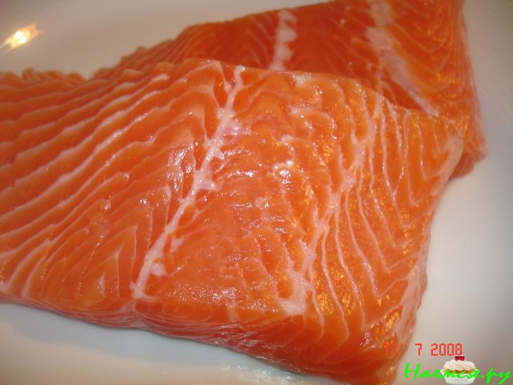 Лосось со спаржей