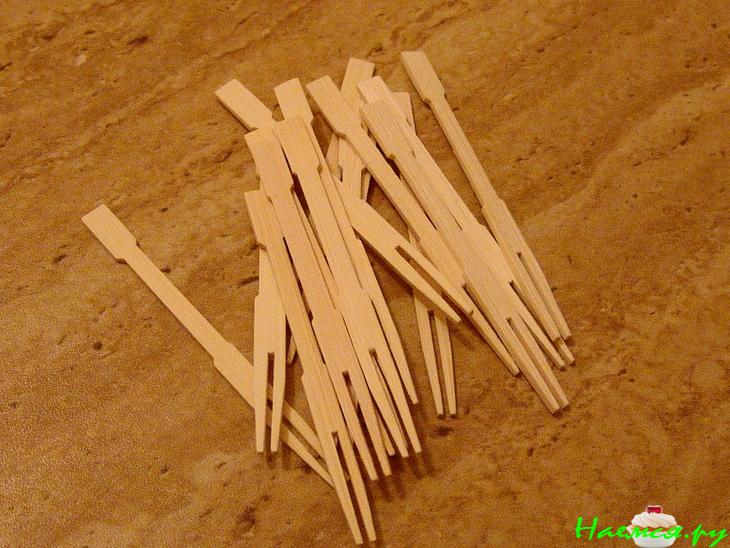 Салат-закуска с беконом и сыром с плесенью