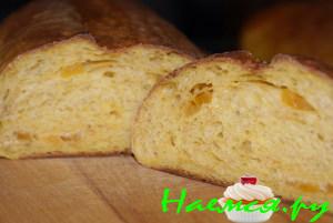 Тыквенный хлеб с овсяными хлопьями и курагой