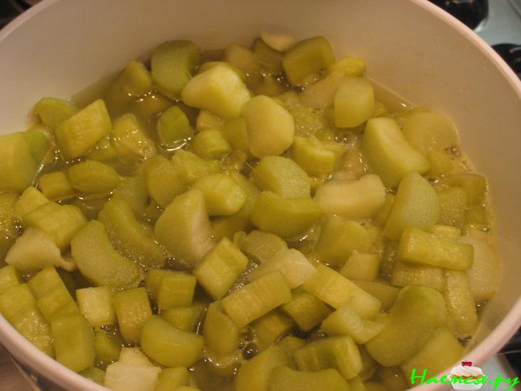 Шотландский пирог с имбирем и ревенем