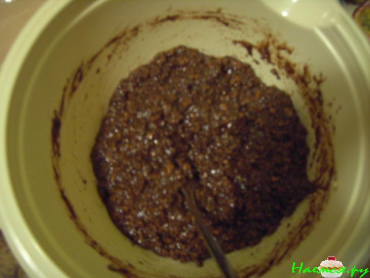 Сладкая колбаса с орехами и сгущенкой Сладкая колбаса с орехами и сгущенкой