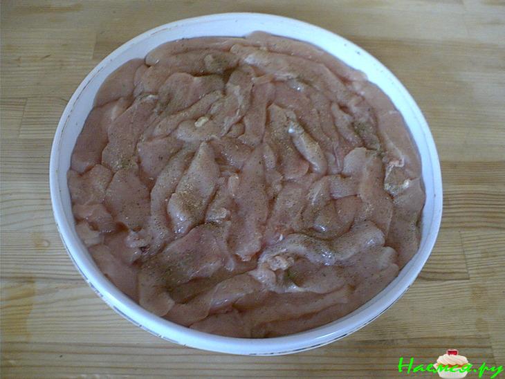 Курица с ананасами с майонезом