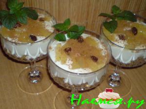 Тирамису из яблок и миндального печенья