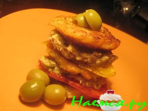 Постные башенки с кремом из авокадо, горбуши и оливок Постные башенки с кремом из авокадо, горбуши и оливок