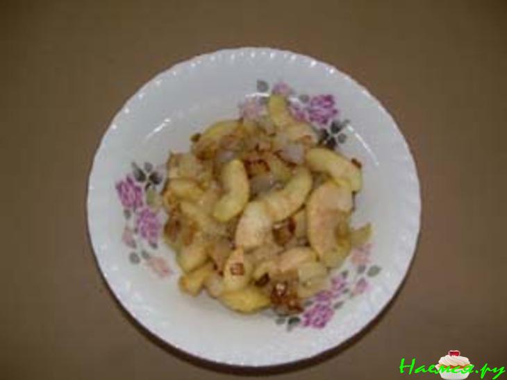 Курица с яблоками, имбирем и гвоздикой