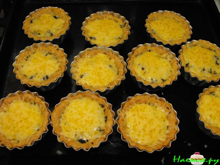 Корзинки с грибами