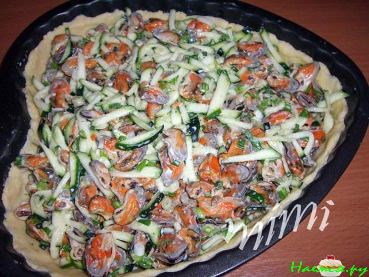 Пирог с мидиями Пирог с мидиями