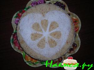 Торт «Медовый» (с ягодно-ореховой прослойкой)