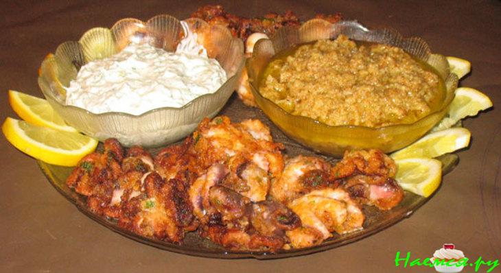 Жареные мини-осьминожки (с лимоном и двумя дипами)