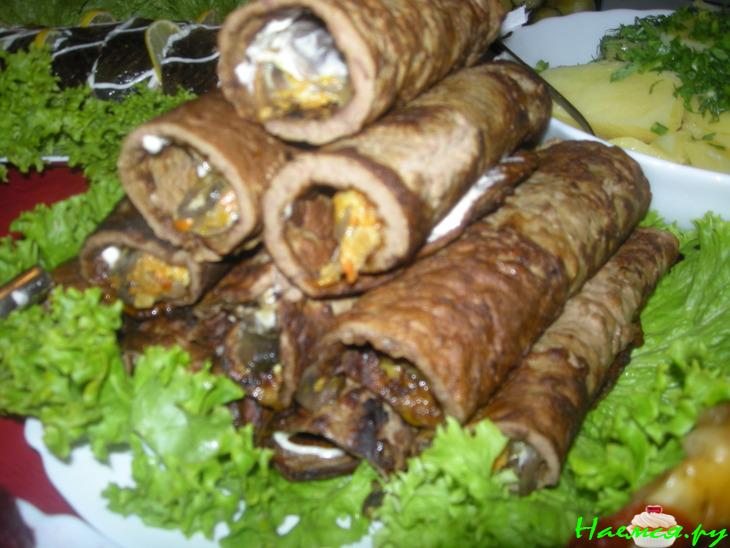 Рулетики блинные из печени
