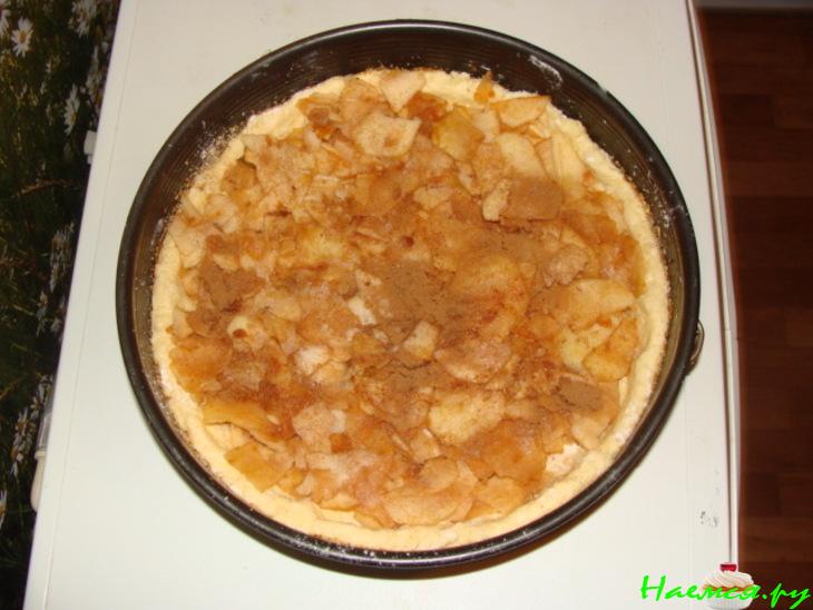 Яблочный пирог с кремом